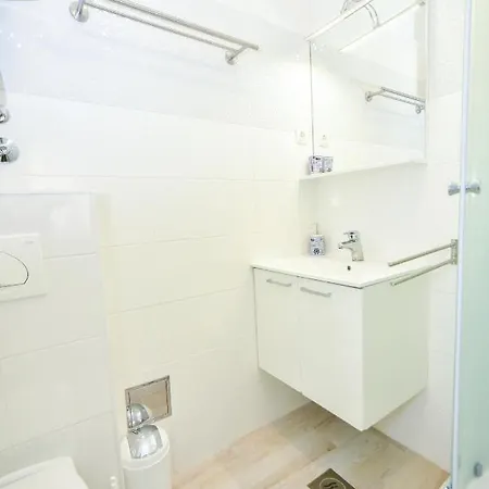 Апартаменты Feral Задар