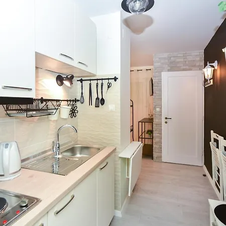 Апартаменты Feral